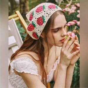 Sunday State Crochet Strawberry Headscarf Bonnet Kerchief Bandana NWT